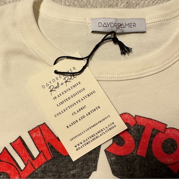 Daydreamer Rolling Stones Tongue Short Sleeve Boxy Crop Shrunken Tee Shirt - Picture 10 of 11